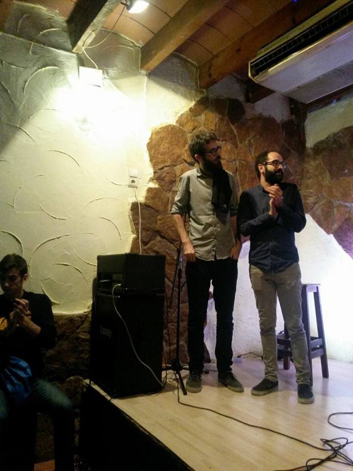 z_451's tweet photo. Ayer en @lacunateteria con @C_Mandrake #StandUpComedy #Elx #MagmaComedy https://t.co/HEiFyy8iRD