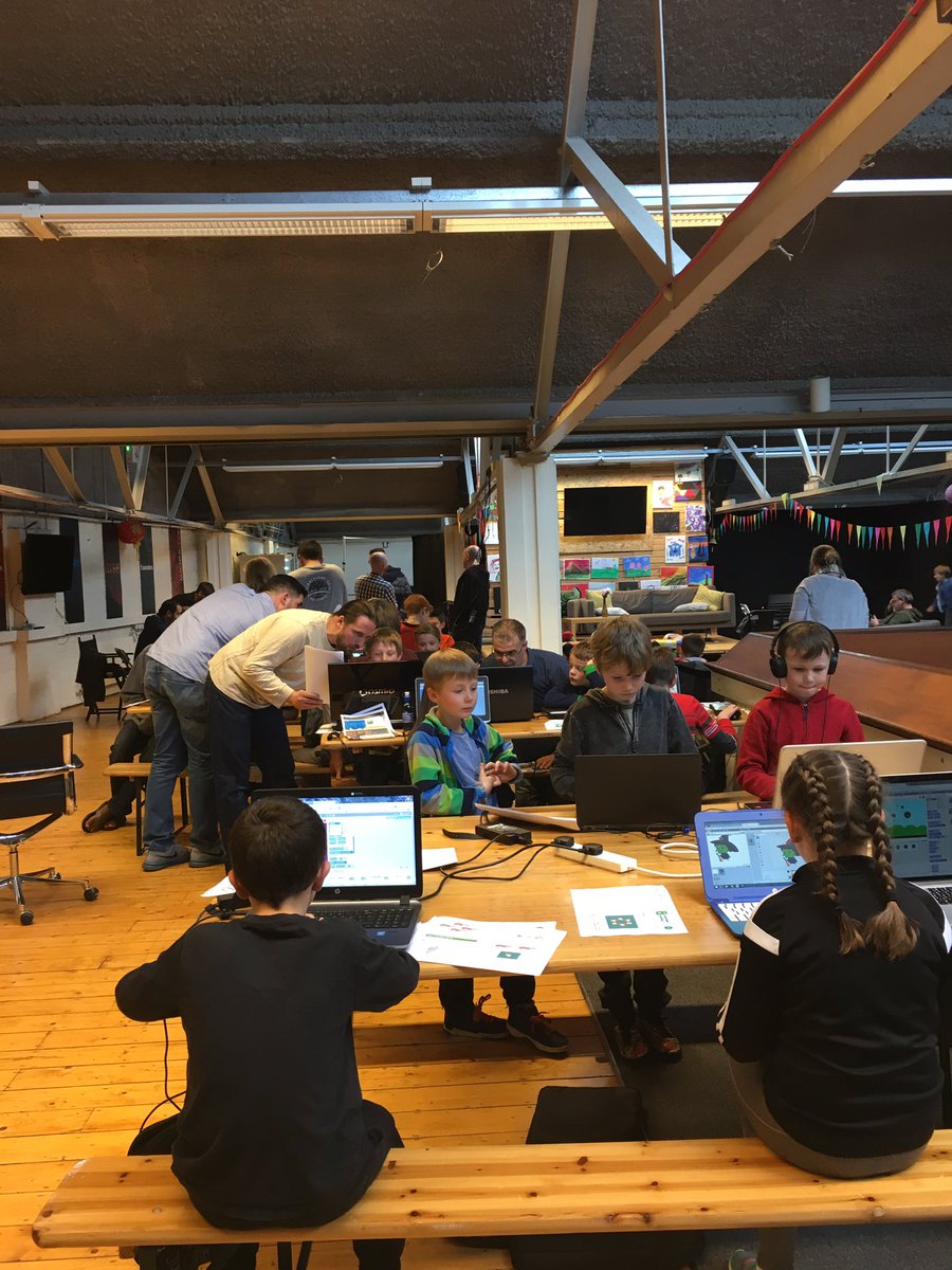 TotoroCoderdojo's tweet image. Busy coding today at #WebSummit for #EUCodeWeek.