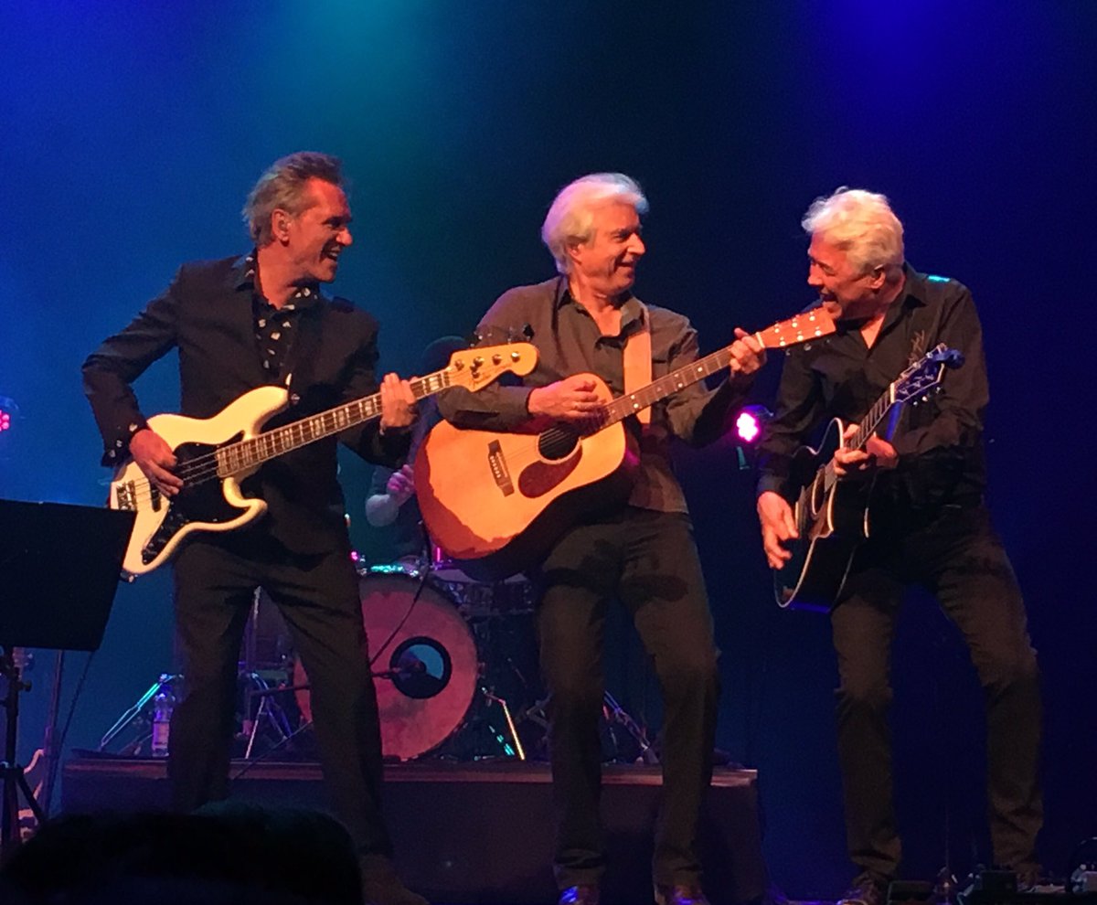 AnneStrik's tweet image. Wat heb ik gister toch genoten van deze mannen! #Vrienten #deGroot #Kooymans ❤️