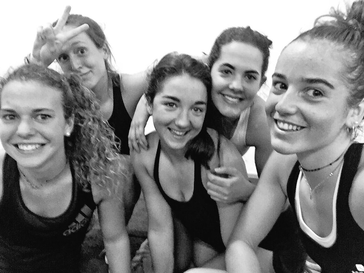 Y hoy super bien acompañadas💸💸 Nueva incorporación al equipo <a href="/SilviaVila6/">Silvia Vila</a>  IS BACK!!!! 💋❤️💋❤️