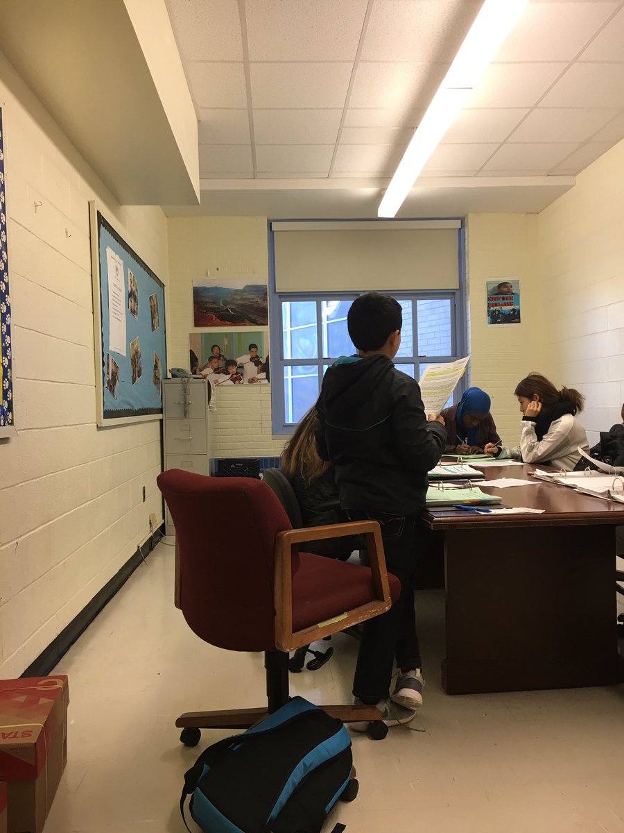 EdwardsMSbps's tweet image. We are so proud of our debaters! Way to represent #edwardsstrong in the first two rounds! @BostonSchools @Bostondebate