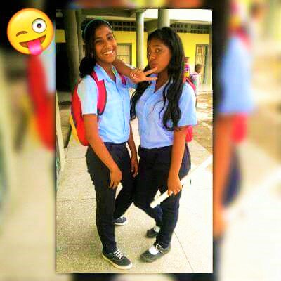 Marijo169's tweet photo. AMIGAS POR CASUALIAD,
HERMANAS POR ELECCION😍👌👫 https://t.co/tjjU7EzUzT