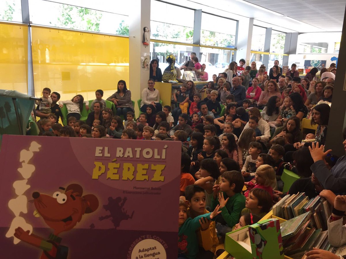 BaladaMontse's tweet photo. Presentació del nou @GinjolerContes El Ratolí Pérez @julilustrador @elcepilanansa #cultura #lsc #bibliotques #contes #novetat gràcies!! https://t.co/Va8x2P7V1Q