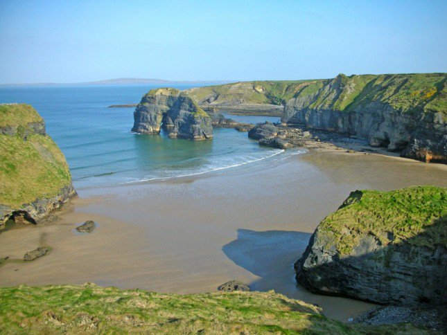 IrelandB4UDie's tweet photo. Ballybunion Beach, Co. Kerry. One of Ireland's most scenic beaches, wouldn't you agree? https://t.co/C1AnPAY3Wg