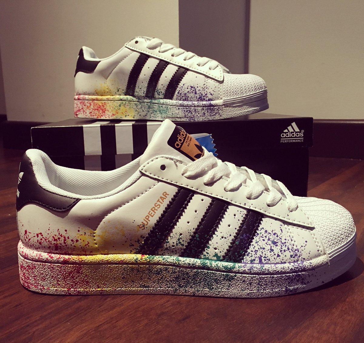 adidas superstar chispeadas