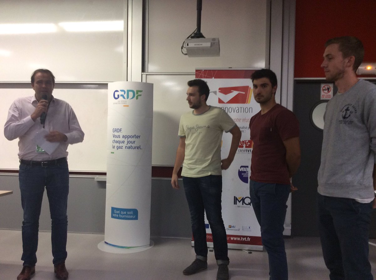 pascal12339's tweet image. #hackgrdf Prix coup de cœur à l&apos;équipe EGAZ avec appréciation du principe de la gamification #GRDF @TVT_Innovation
