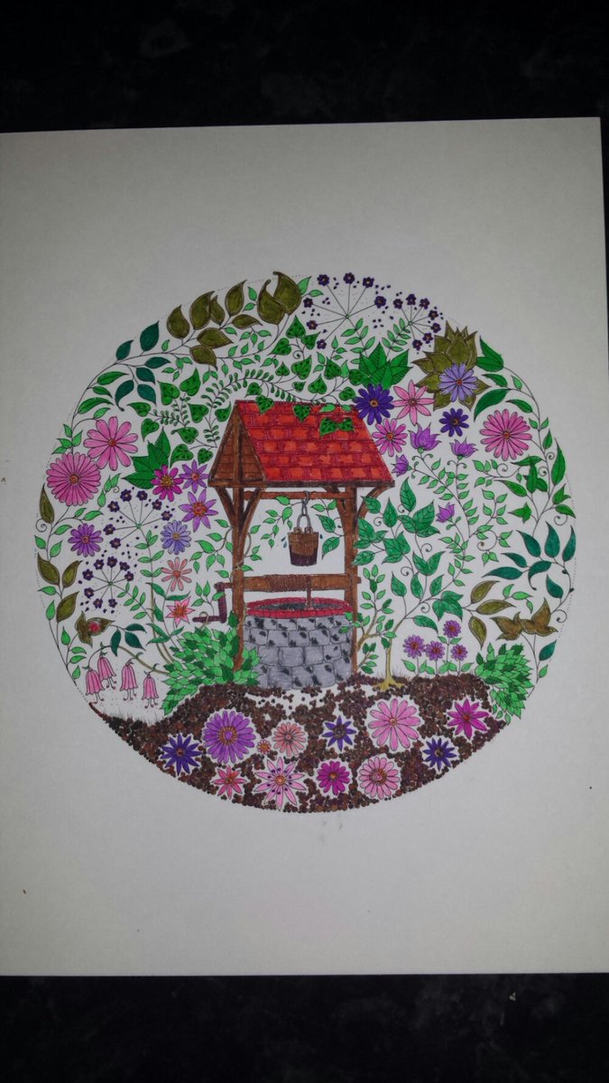 ColouringReview's tweet image. This one's with TrueColour fineliners. Decent set of cheap fineliners. Will see use them more.