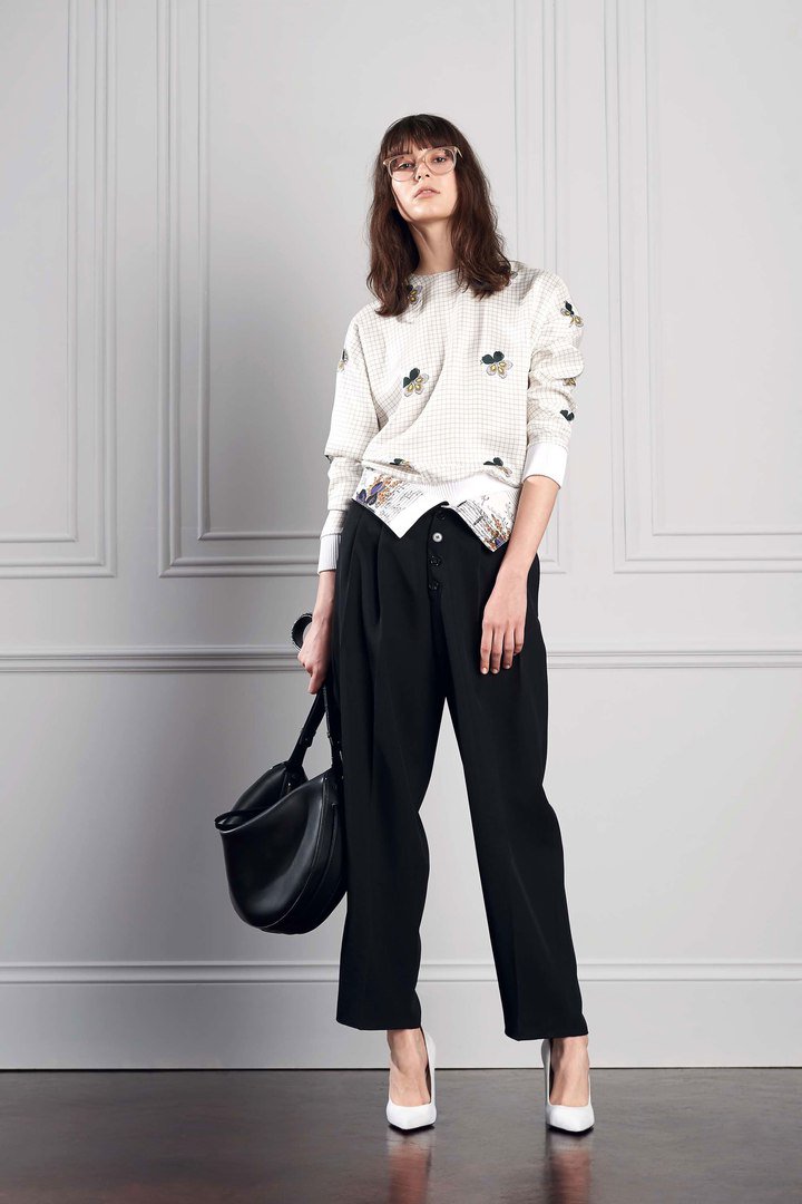 VB_collections's tweet photo. #VB_Collections New collection #VBPreSS17 #VictoriaBeckham
// RTW spring 2017 collection // @victoriabeckham https://t.co/X5jddgQotb