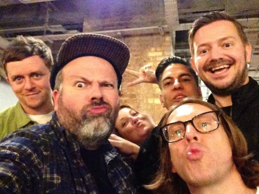 Aftershow happiness with the #unkle77 fam @wdmn @tracytinks <a href="/warrenquigley/">ONE MORE KISS</a> @themanfrommowax ift.tt/2djCNDy