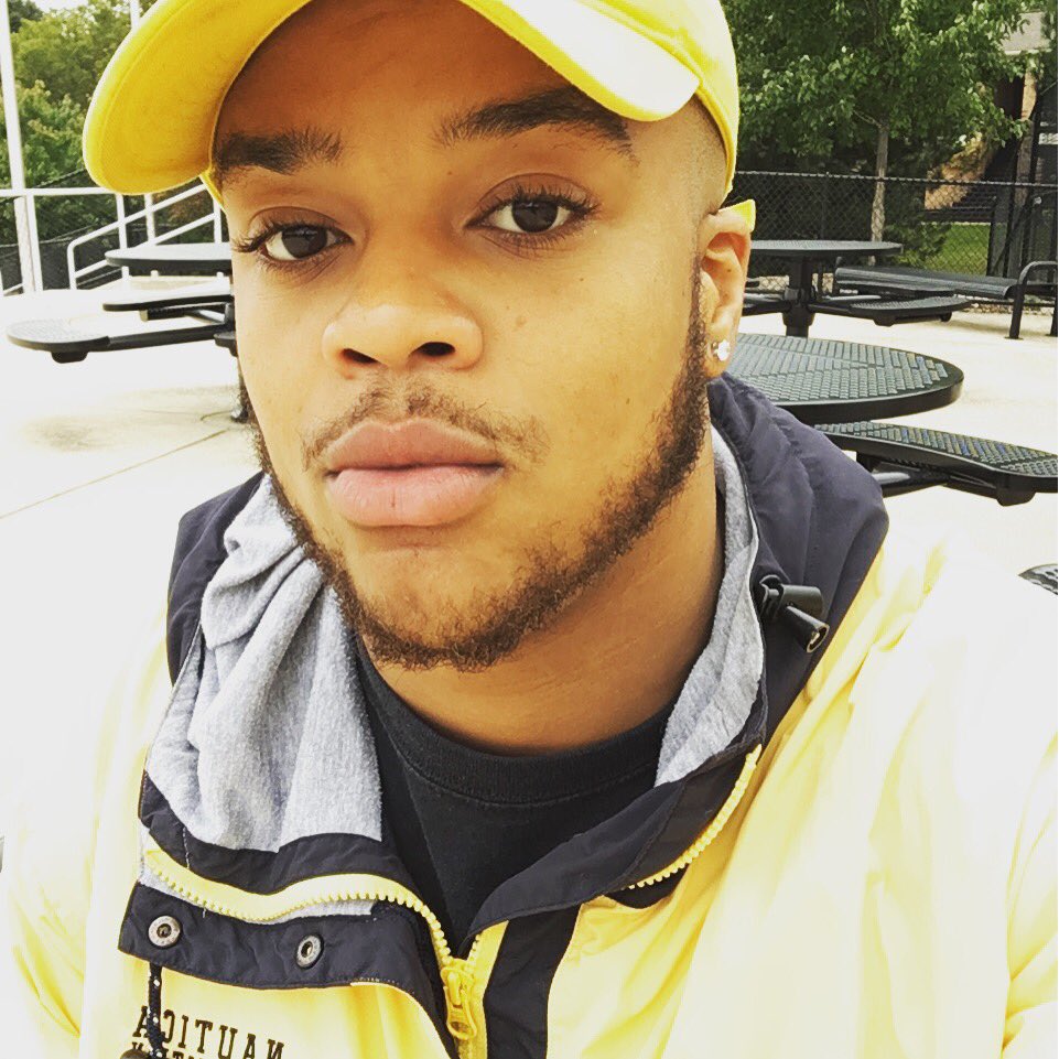 KobeBryan95's tweet photo. Twitter last to see but yea fade shorty https://t.co/c8RYyJrLAW