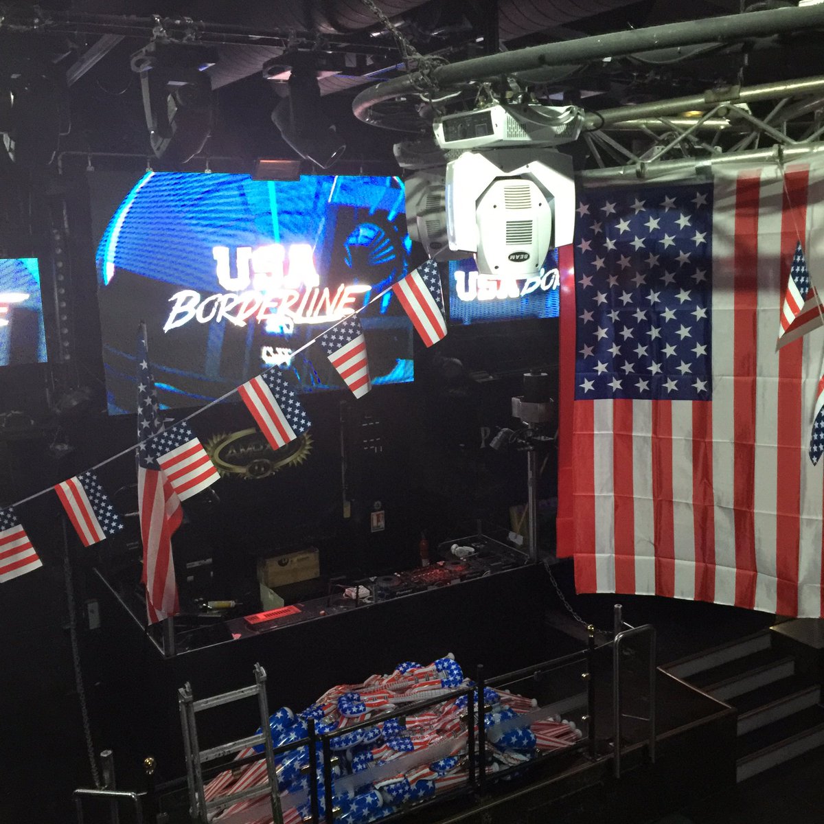 DeejayDamienB's tweet photo. Ce samedi 🇺🇸 USA BORDERLINE 🇺🇸

AMOXIS CLUB . SINCE 2005 😎😎😎 https://t.co/VldJ2CtWZA
