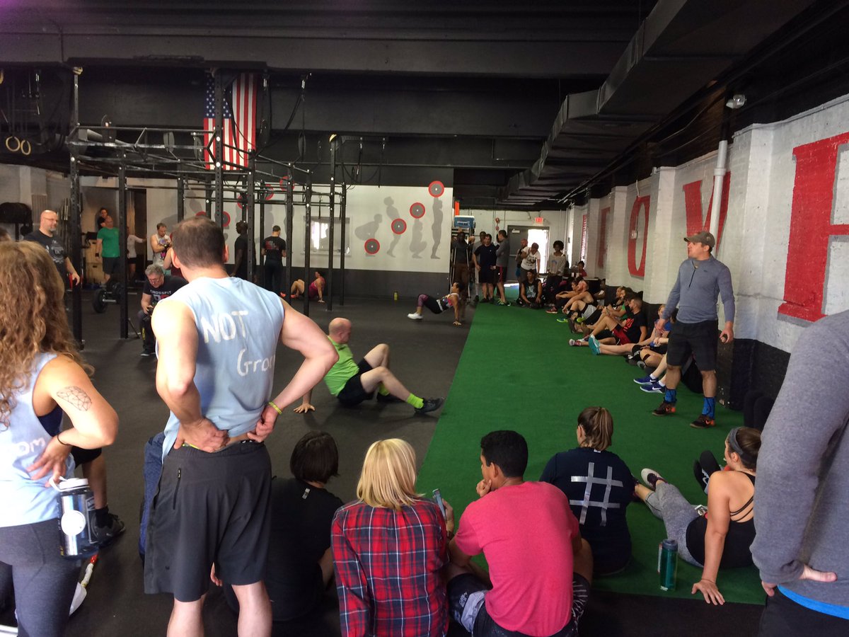 CrossFitDC's tweet photo. Swift vs. Swift - whose crabwalk game would you bet on? @KennaSwift @anthonyrswift #Smackdown2016 https://t.co/wUmpJ5oXO2