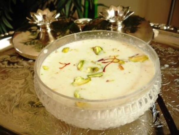 fingerNfork's tweet photo. #Doodhpoha #milk #saffronflavour #riceflakes #dessert #sharadpoornima #foodlove #foodporn #festivetime #dessert #healthy #auspicious! https://t.co/wFr9jpJVkg