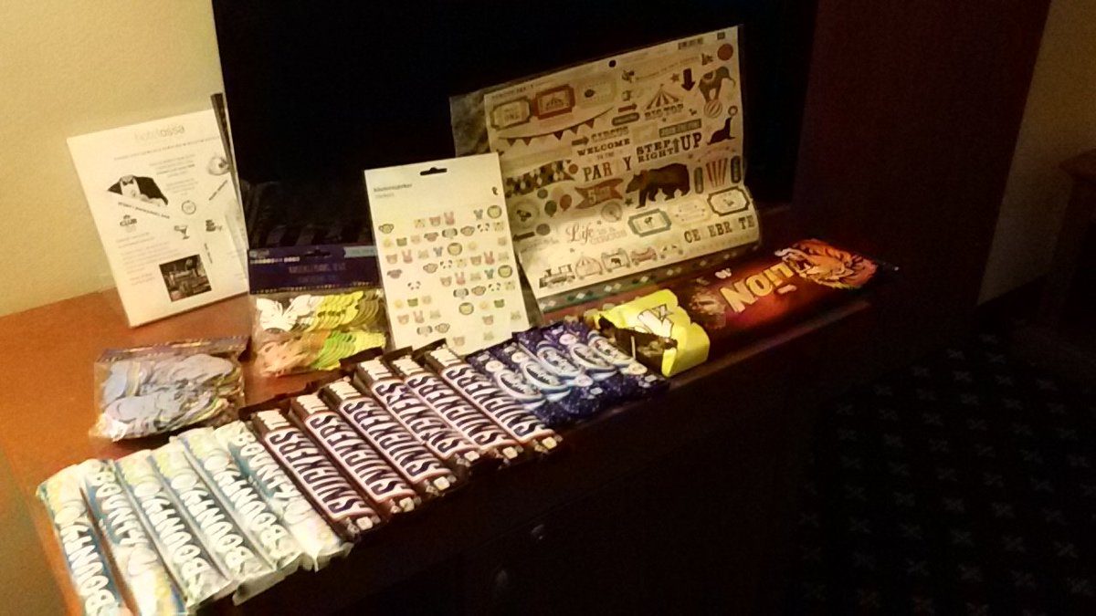 grechut's tweet image. We are ready for 'first steps with pandas' workshop :) Stickers and snack bars for active participants #PyConPL2016 #pyconpl