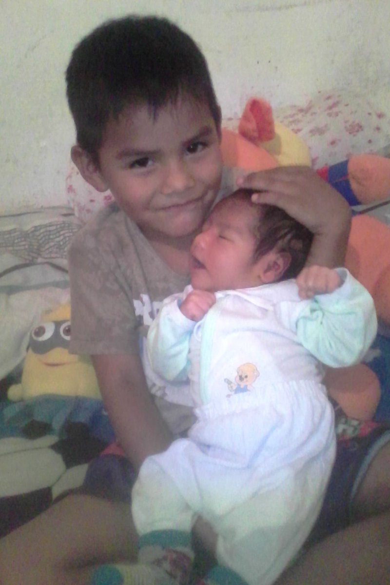 zhini95's tweet photo. Mis Amores 😘😍 https://t.co/4KOLBb1snF