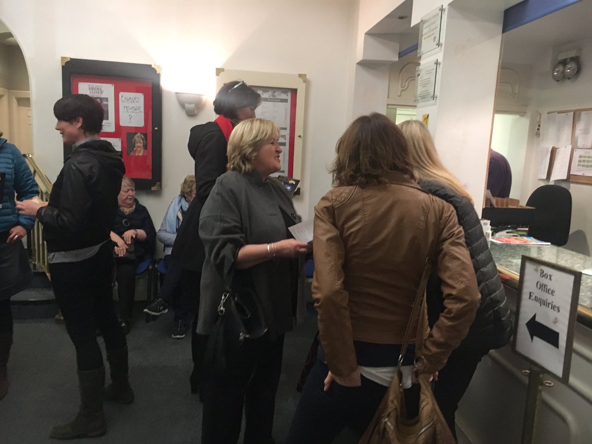 miriamdonohoe's tweet photo. Arriving for tonight's performance of #GodBoxProject in the lovely @WatergateKK https://t.co/GOr8FicVtc