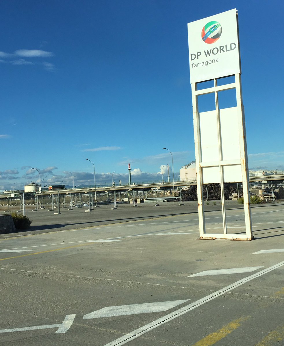 trizzoosystem's tweet photo. Avui #trizzoo supervisant les instal.lacions de @DP_World #controlqualitytrizzoo https://t.co/Lxhqc0G0xy