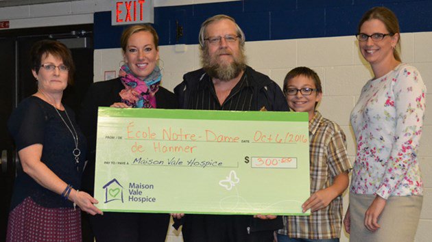 sudburydotcom's tweet image. École Notre-Dame gives back to its community goo.gl/7FhdrG