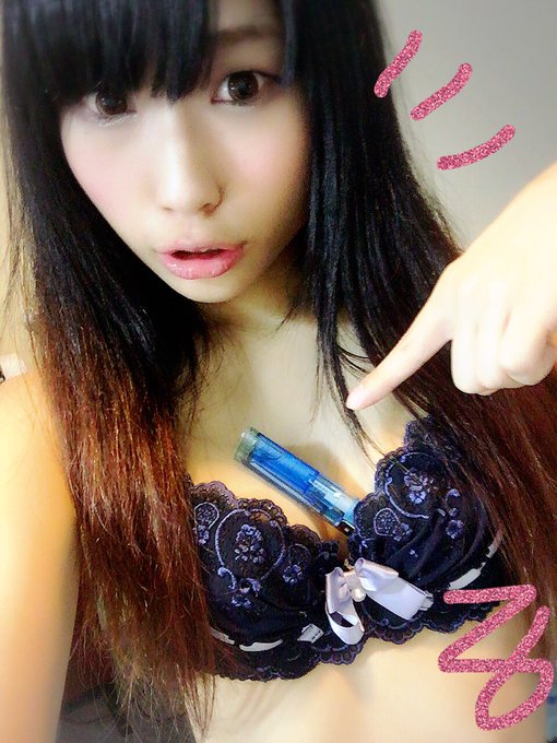 #たわわチャレンジ ふっふっふっこんなライターなんぞ&hellip;  ブラジャーにひっかかっただけンゴ https://t.co/vZDbaw7ACM<a href="/tag/%E3%81%9F%E3%82%8F%E3%82%8F%E3%83%81%E3%83%A3%E3%83%AC%E3%83%B3%E3%82%B8"class="tags">#たわわチャレンジ</a>