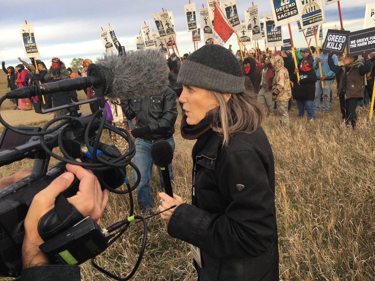 ReedBrody's tweet image. Breaking: North Dakota  Prosecutor Seeks "Riot" Charges Against Amy Goodman For Reporting On Pipeline Protes democracynow.org/2016/10/15/bre…