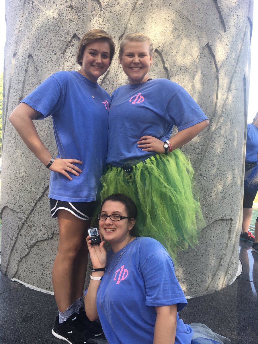 brooke_bowling7's tweet image. Aw I love my diabetes friends :) #diabadassforthewin #typeonetypenone #jdrfonewalk