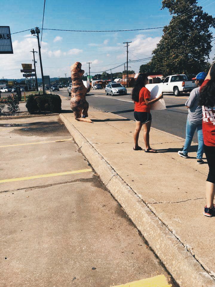 rhshhc's tweet photo. Get your car washed at the Burger King on Main Street. Help out the Hispanic Heritage club! We are accepting donations. https://t.co/IYZIgF7BwZ