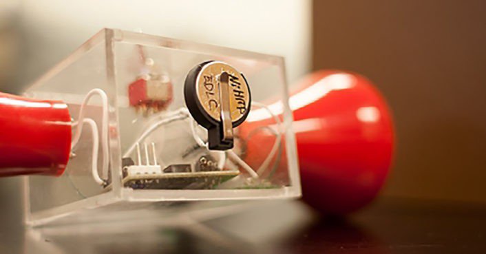 thinkdisruptive's tweet image. MIT's new carbon-free supercapacitor could revolutionize the way we store power bit.ly/2erHotd