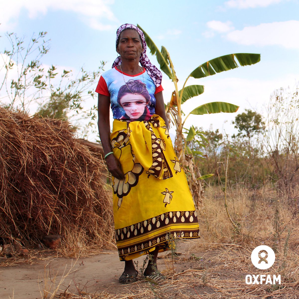 AwaCoumbaFall's tweet photo. C'est la #RuralWomen day. Elles réclament l'accès à la terre pour y cultiver et nourrir leurs communautés #MyLandMyLife #women2kilimanjaro https://t.co/Dn3ns53YRM