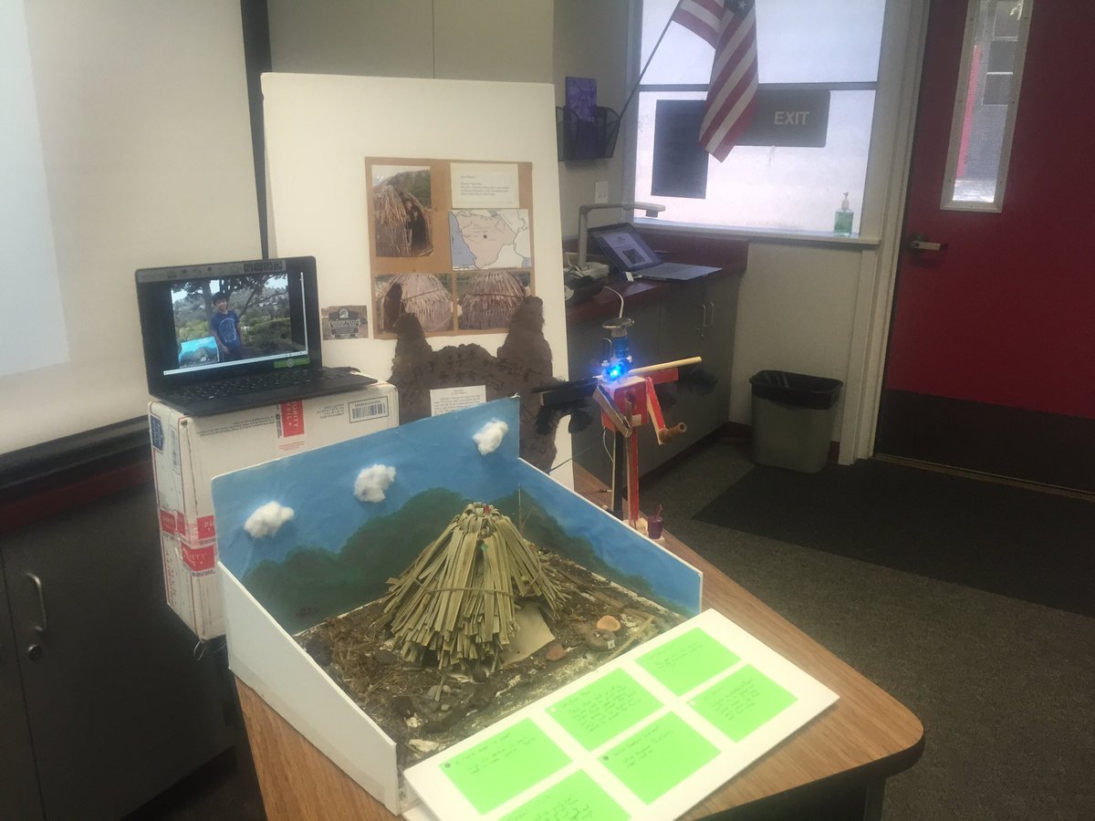 micheleparga's tweet image. Making projects come alive with HyperDuino!!!! #SGVCUE16 #hyperduino