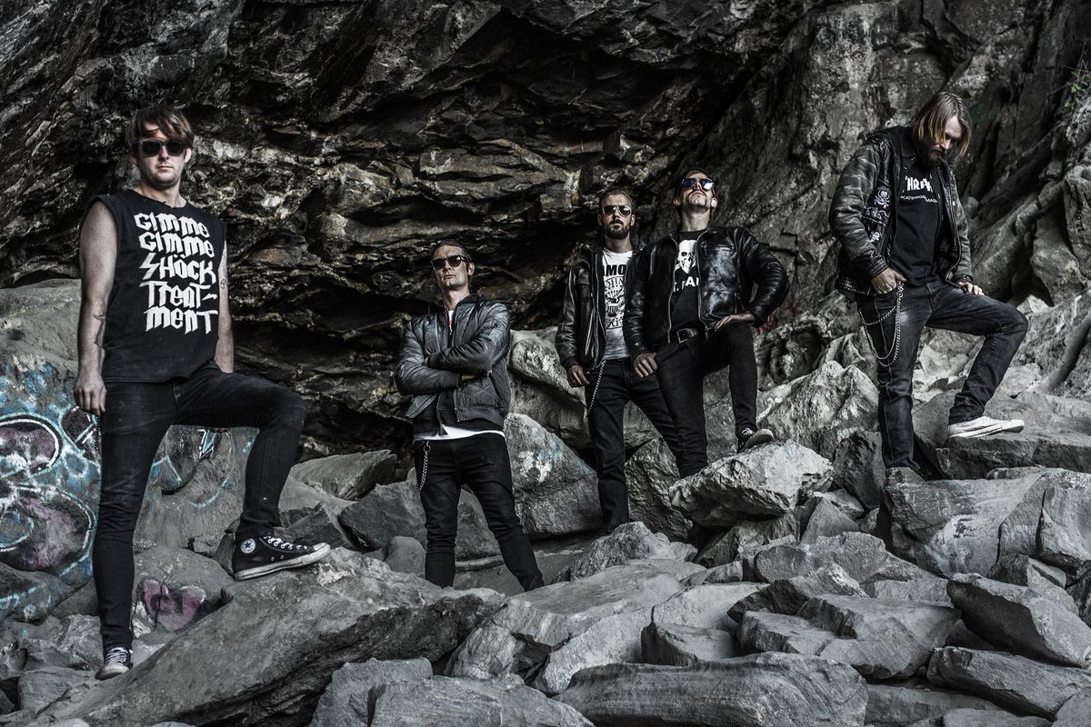 Photoshoot from the Cave. 
Photo Sara Katrin

#ålesund #Norway #punkrockphoto #punkrock #cave #LLT #rocknroll #norge #punkhardcore