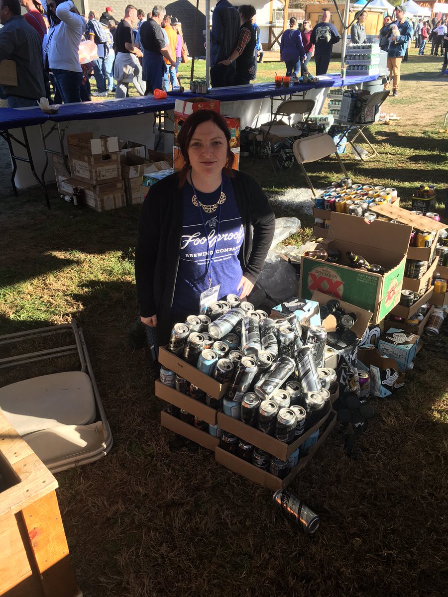 JillianRiches's tweet photo. Last one standing @CrazyBrewBash ! @FoolproofBrew thanks for everyone that stopped by!!! #craftbeer #crazybrewbash #fall https://t.co/yNgOYf2XAO