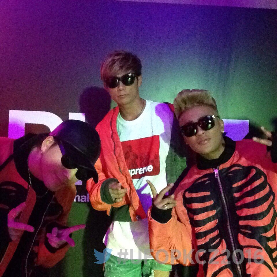 UFO_PARTY_'s tweet photo. 10/15 U・F・O -ELECTRIC HALLOWEEN 2016- MIXed by PKCZ® @iam_keiji @elly24soul @HIROOMI_3JSB_ @EXILETHESECOND_ @jsb3_official #UFOPKCZ https://t.co/myLjhJ8ods