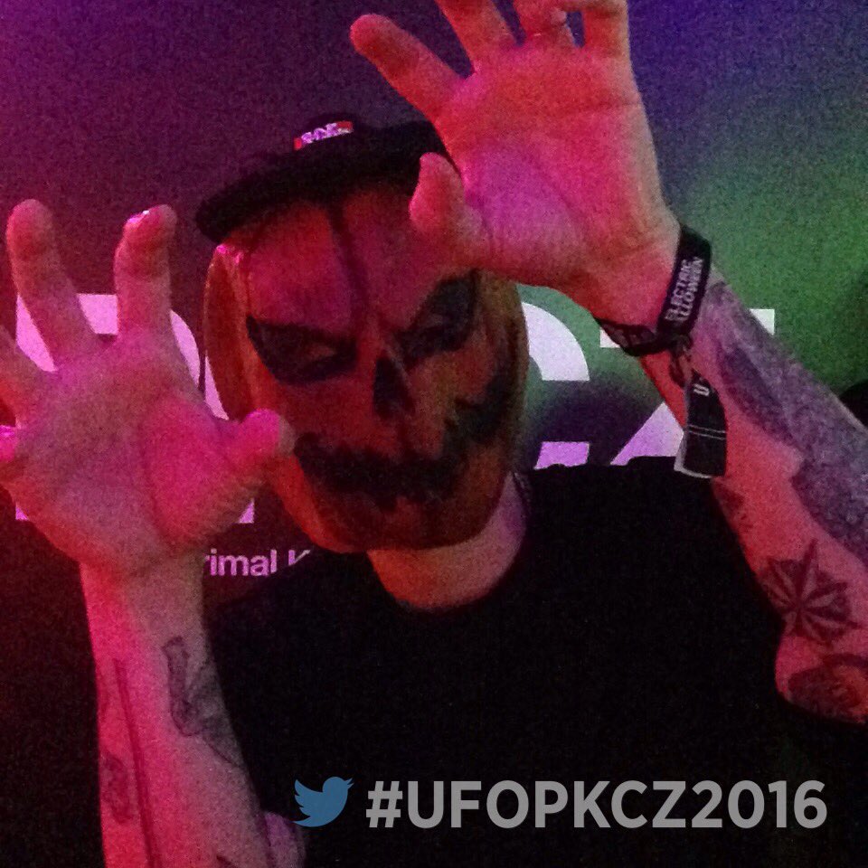UFO_PARTY_'s tweet photo. 10/15 U・F・O -ELECTRIC HALLOWEEN 2016- MIXed by PKCZ® 誰でしょう？ https://t.co/lZgwGnlm9h