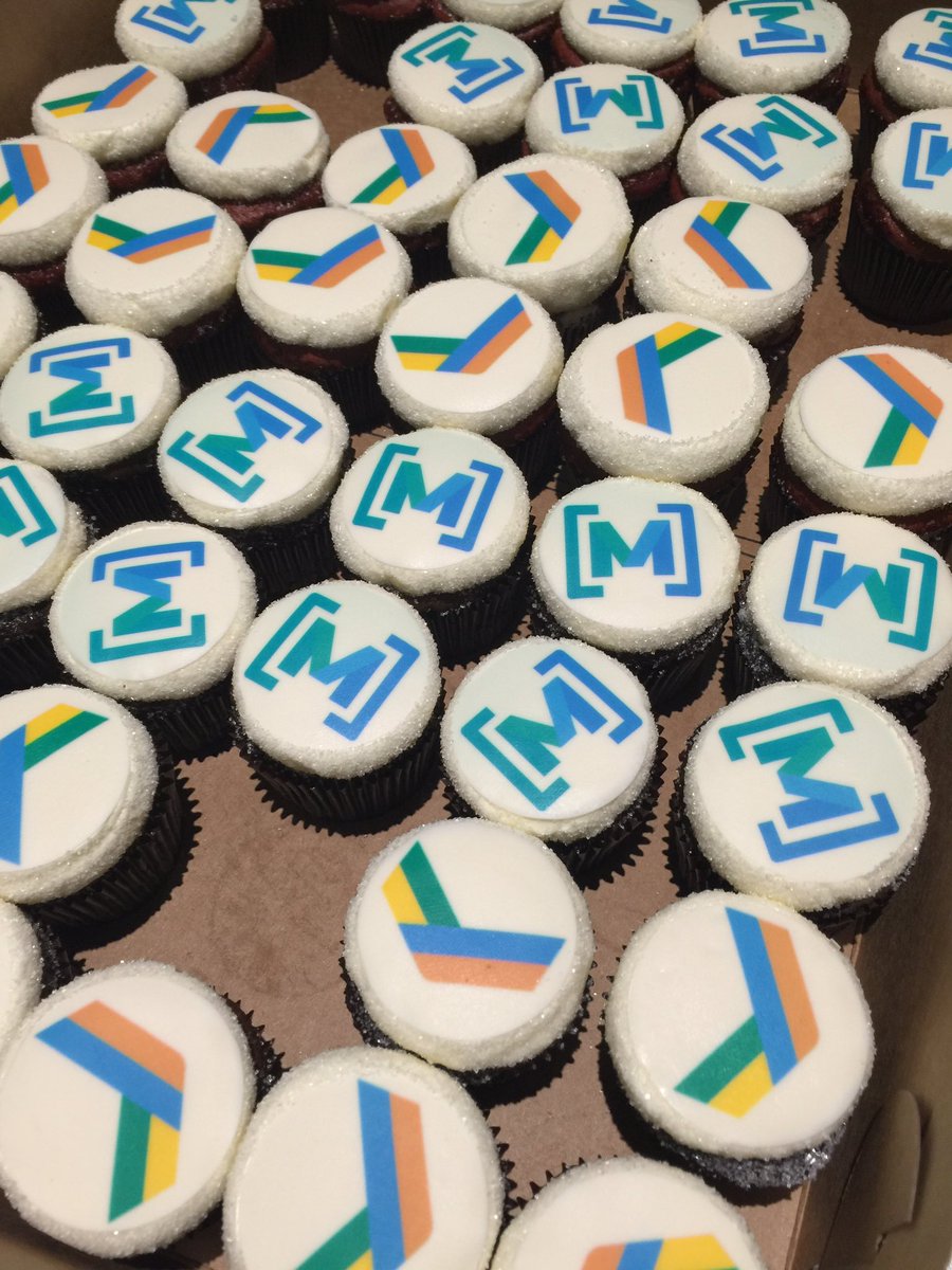 MacyKuang's tweet image. @gdgseattle #WomenTeckMakers cupcakes at #DevFestSEA ! #DevFest!