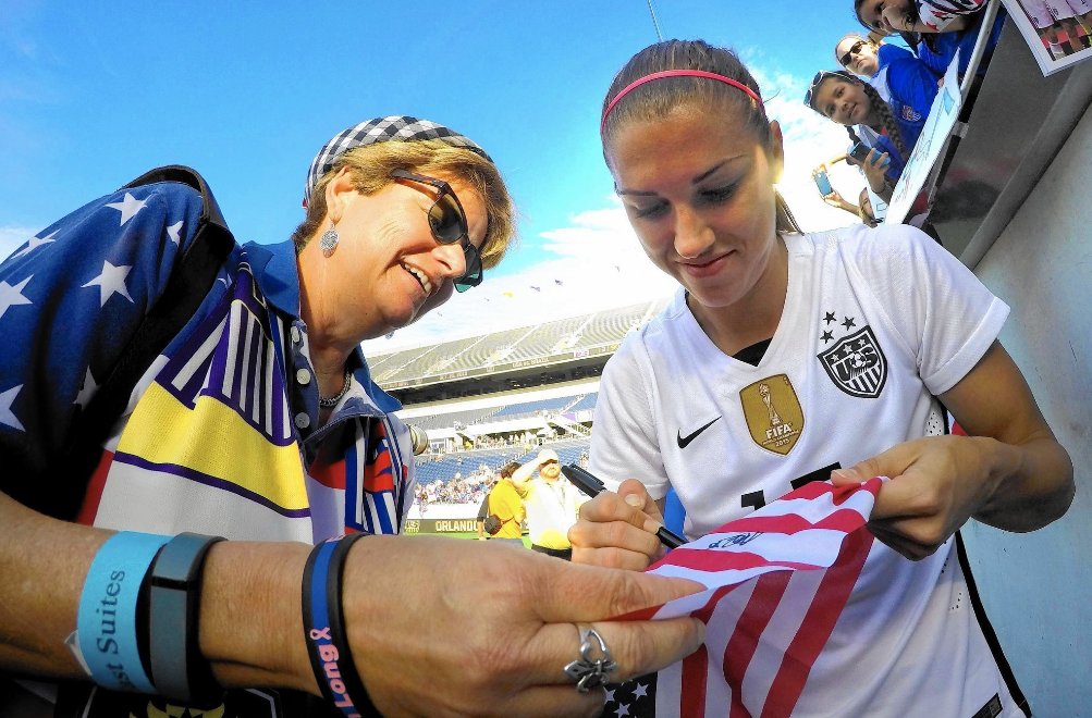 WomenSoccer24's tweet image. "Only you can build your ladder to success." Alex Morgan