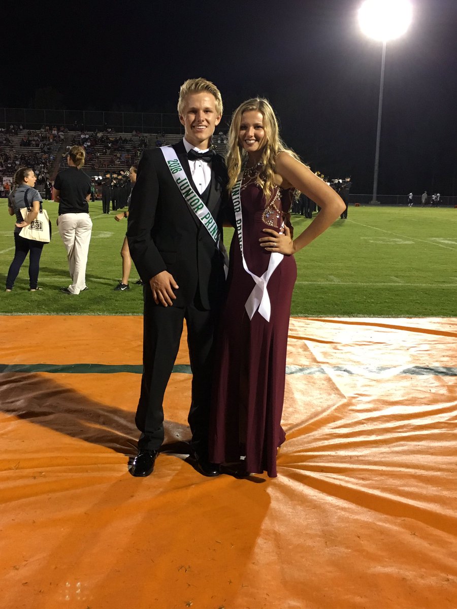 MandarinHighSB's tweet photo. Congrats to our very own Megan Cusack for being selected as our Homecoming Junior Princess. @meganlc123 https://t.co/VkWF3cLJfm