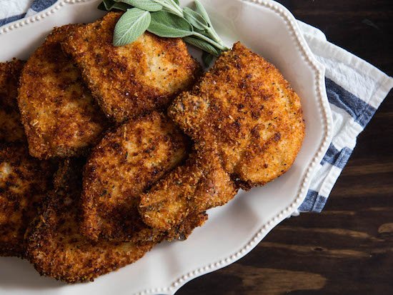 pairwiseguys's tweet photo. #PairWisely with a @dogfishbeer 90 Minute #IPA + Breaded Pork Chops from @seriouseats: https://t.co/ImM0J0gv7G #craftbeer #nomnom https://t.co/MT34C35pRC