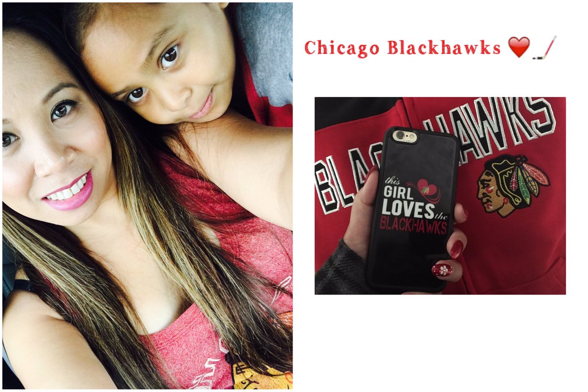 pumpkin0209's tweet photo. Game night!@NHLBlackhawks #Blackhawks #NHL #red #californiagirl #hockeyseason @JonathanToews ❤️ #beatthepredators https://t.co/eGNpOouL5G
