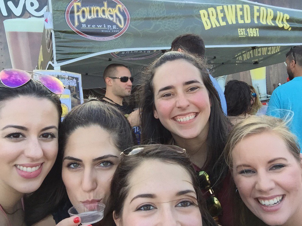 lmend015's tweet photo. #draftzilla #beerfest https://t.co/zQCHRHpVYe