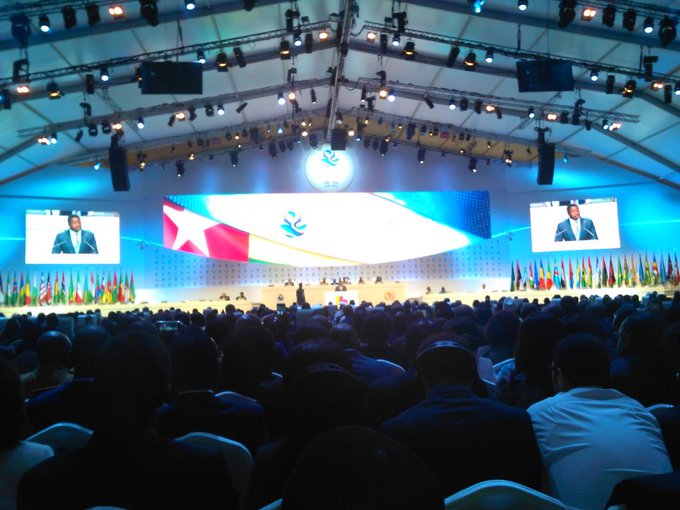 Voir l'image sur Twitter