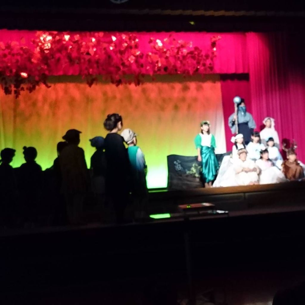 DTsuchimi's tweet photo. 浦戸小中学校文化祭ACT『海に咲く花~時の扉よ いざ開かん…!~』
開始5分で涙腺崩壊。
ここ数年見続けているけど、全敗中。
#野々島 #nonoshima #塩竈 #塩釜 #shiogama #浦戸小中学校 #ACT https://t.co/QBvq5s36Ij