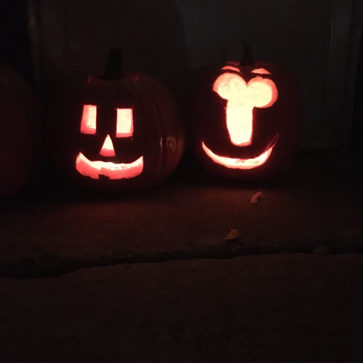 CoryThorman's tweet photo. Brooke and I carved pumpkins tonight 🎃 https://t.co/sMlJ8XiXJz