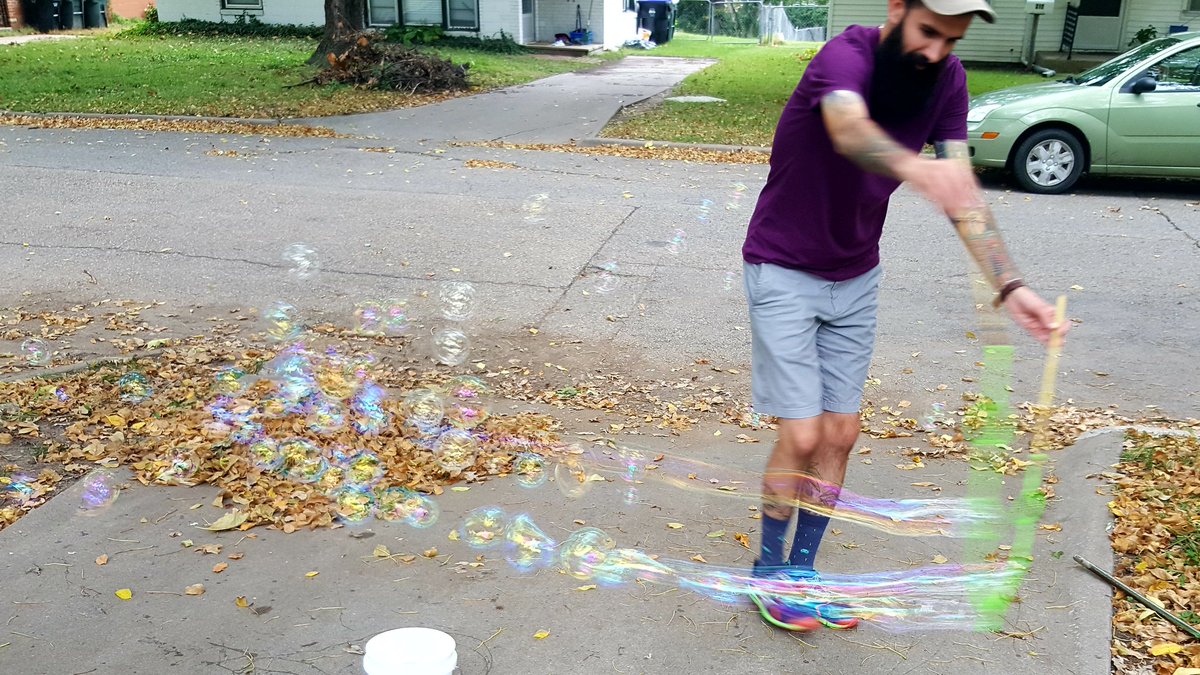 sscriqui's tweet photo. Sometimes, #bubbles must be made! :) https://t.co/cXgrI3zADC