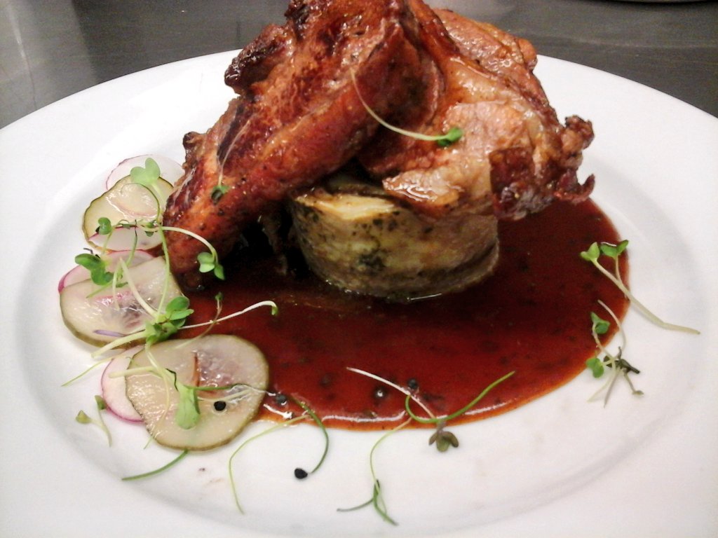 Chefnoelk1's tweet photo. Grilled chump of ring of kerry lamb,8hr wild mint infused lamb belly,wild elderflower jus #feedyoureyes @tastekerry1 @Thetaste_ie @cdbil https://t.co/kEslH7LCxu