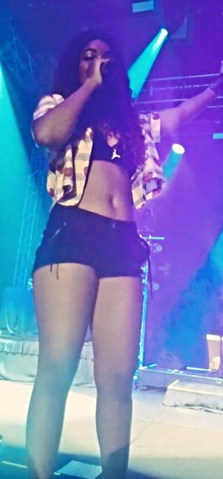 @dreezydreezy you're my favorite artist after the other night.. You #SLAYED.. #prayingforgreatness #BadBitch<a class="tags" href="/tag/dreezydreezy">@dreezydreezy</a><a href="/tag/respect"class="tags"><span>#respect</span></a><a href="/tag/badbitch"class="tags"><span>#badbitch</span></a><a href="/tag/slayed"class="tags"><span>#slayed</span></a><a href="/tag/prayingforgreatne"class="tags"><span>#prayingforgreatne</span></a>