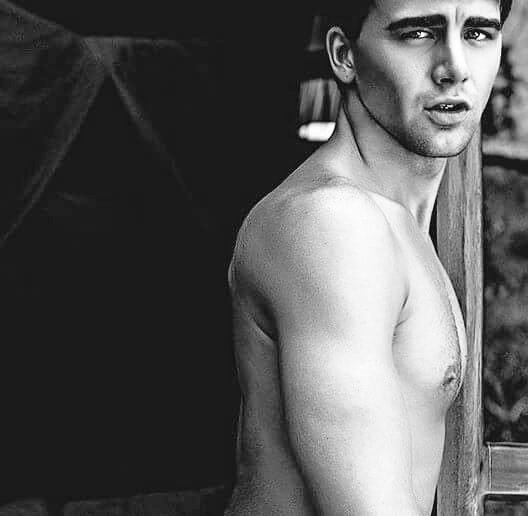 @LucasEnt shout out #KodaGold #Strictly https://t.co/cisPk6pKUD<a class="tags" target="_blank" title="On Twitter" href="/?out=eyJ0eXAiOiJKV1QiLCJhbGciOiJIUzUxMiJ9.eyJpYXQiOjE3MjQ2NzE3MjUsImlzcyI6InR3cG9ybnN0YXJzLmNvbSIsIm5iZiI6MTcyNDY3MTcyNSwiZXhwIjoxNzU2MjA3NzI1LCJyZWRpcmVjdF91cmwiOiJodHRwczovL3R3aXR0ZXIuY29tL0x1Y2FzRW50In0.kOqaL6CyvY1X9lIhgVOmcpmFWG_KaxwId3OcqR3JP5j-EVRJsGbvERC-WPXg99tYxiuiHH41owaJAc0UxoP7Dw">@LucasEnt</a><a href="/tag/kodagold"class="tags">#KodaGold</a><a href="/tag/strictly"class="tags">#Strictly</a>