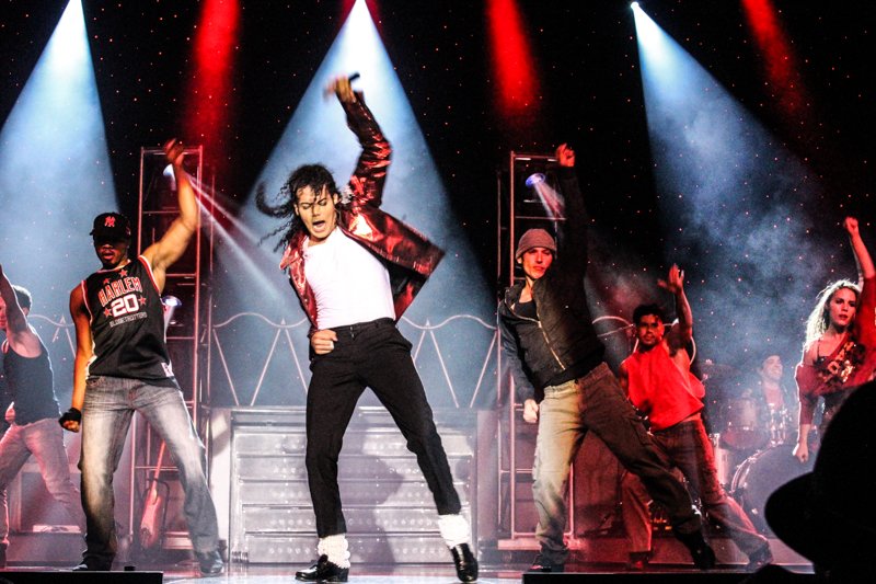 Buy your tickets on TicketBAT.com &amp; use code "TB20" to get a $20 discount! #KingOfPop