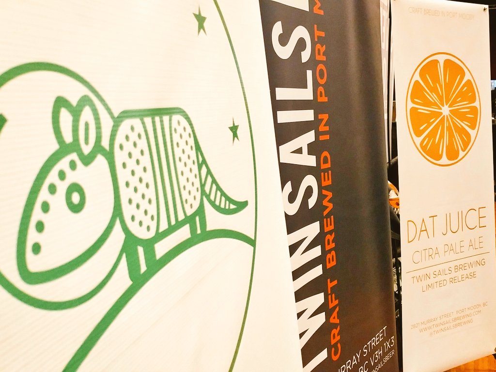 TwinSailsBeer's tweet image. Pouring #SpaceArmadillo &amp;amp; #DatJuice @BCBeerAwards 
#DilloForPeoplesChoice