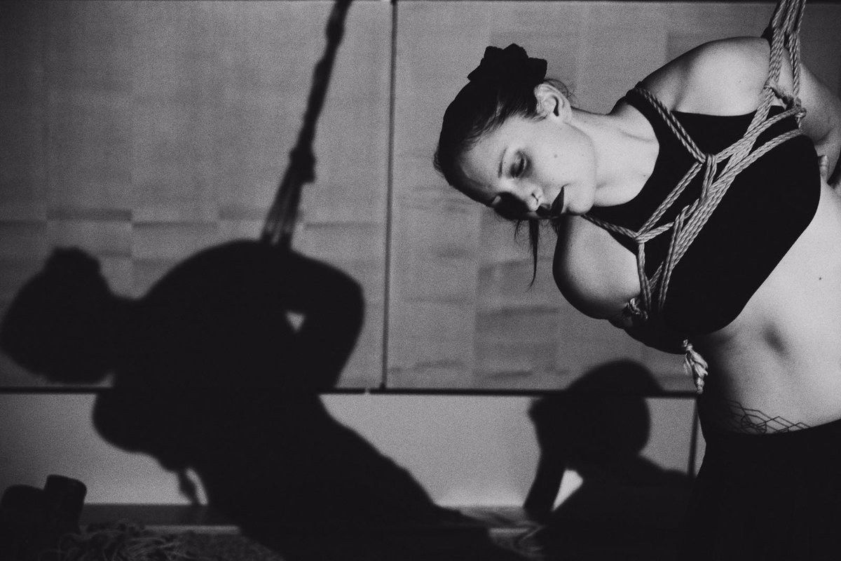 KinkyVenus's tweet photo. check out out the website of our photographer:                        https://t.co/DlRJiOmiXo https://t.co/AlslgynJ8c