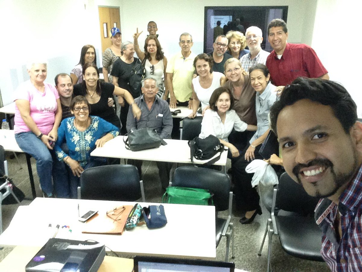 pjrecreo's tweet photo. A pocos días de la recolección del 20% estamos afinando el equipo para la victoria. #2016YoRevoco https://t.co/1rxS2i2fBU